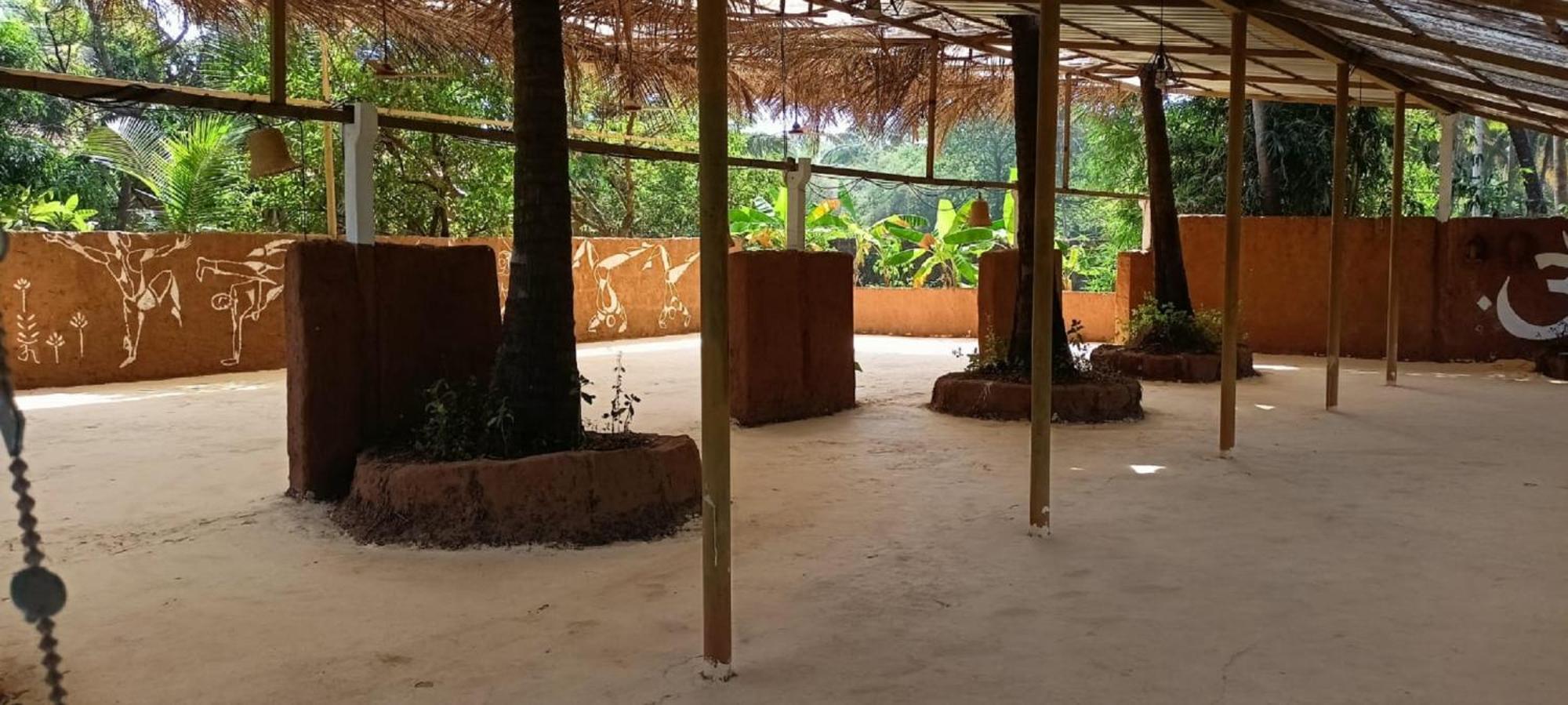 Jamboree Creek Yoga Mandrem Bagian luar foto