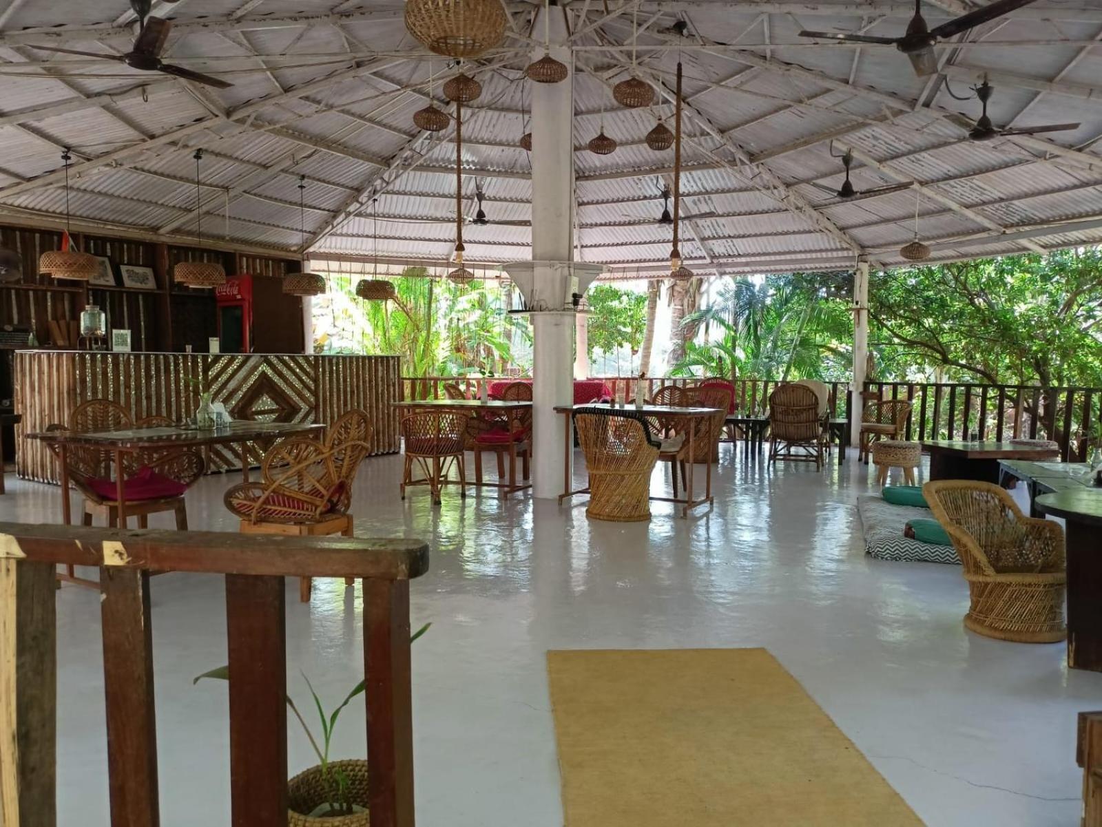 Jamboree Creek Yoga Mandrem Bagian luar foto